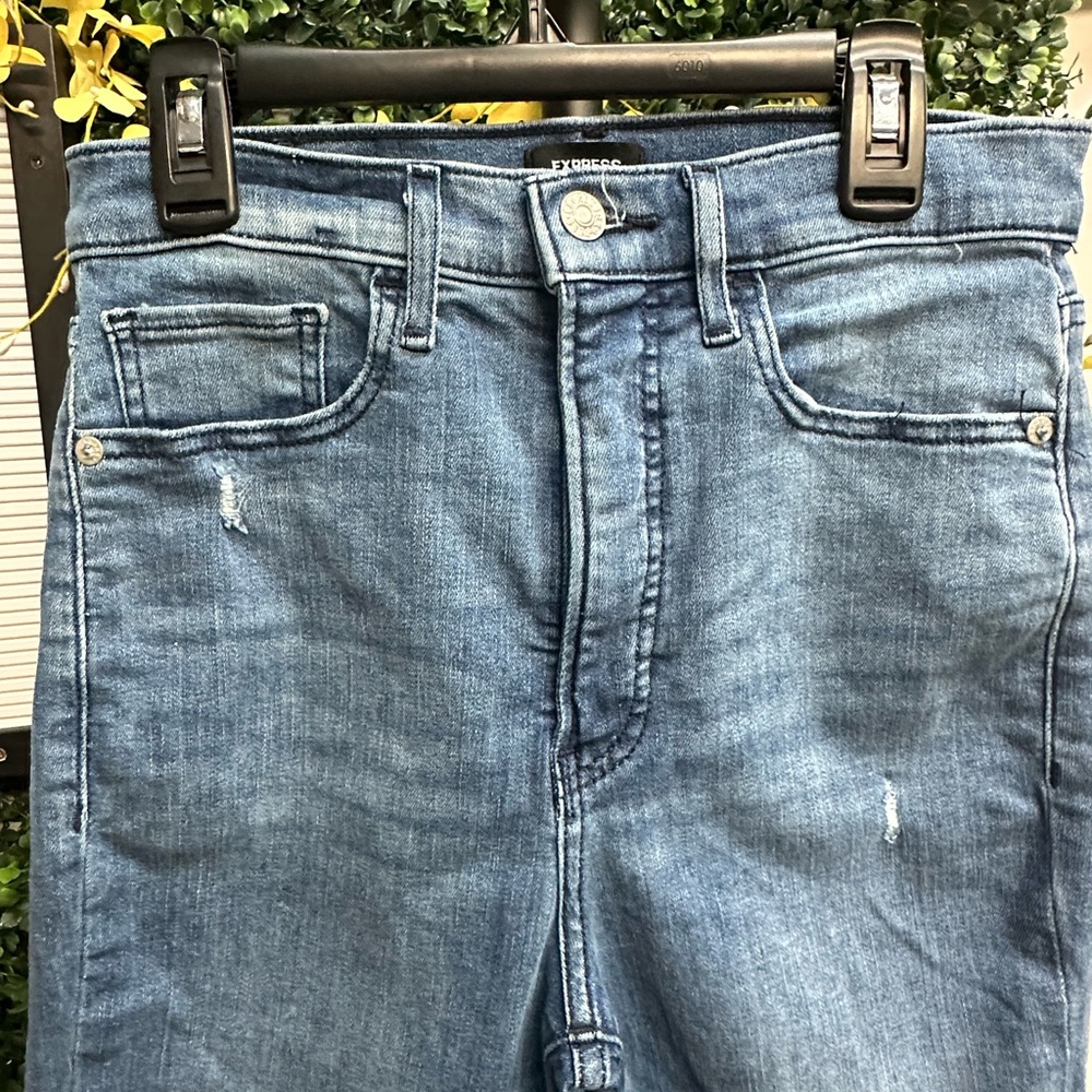 EUC Express | High-Rise Slim Leg - Picture 3 of 6